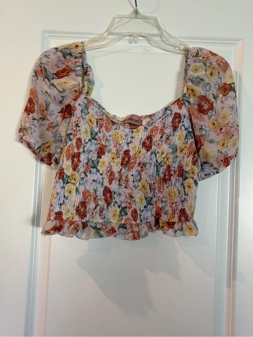 Willow & Root Floral Smocked Crop Top – Size M